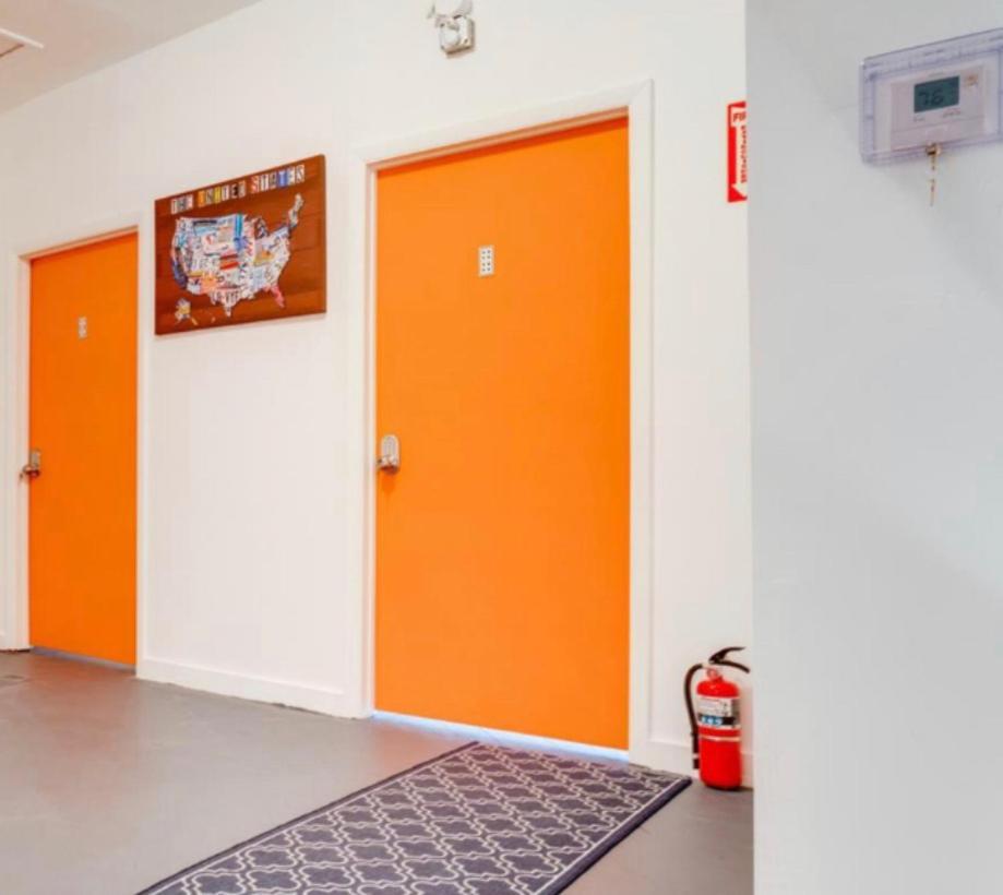 Women Only Rooms - Men Only Rooms - Free Wifi - Coffee Parking - Lockers Miami Luaran gambar